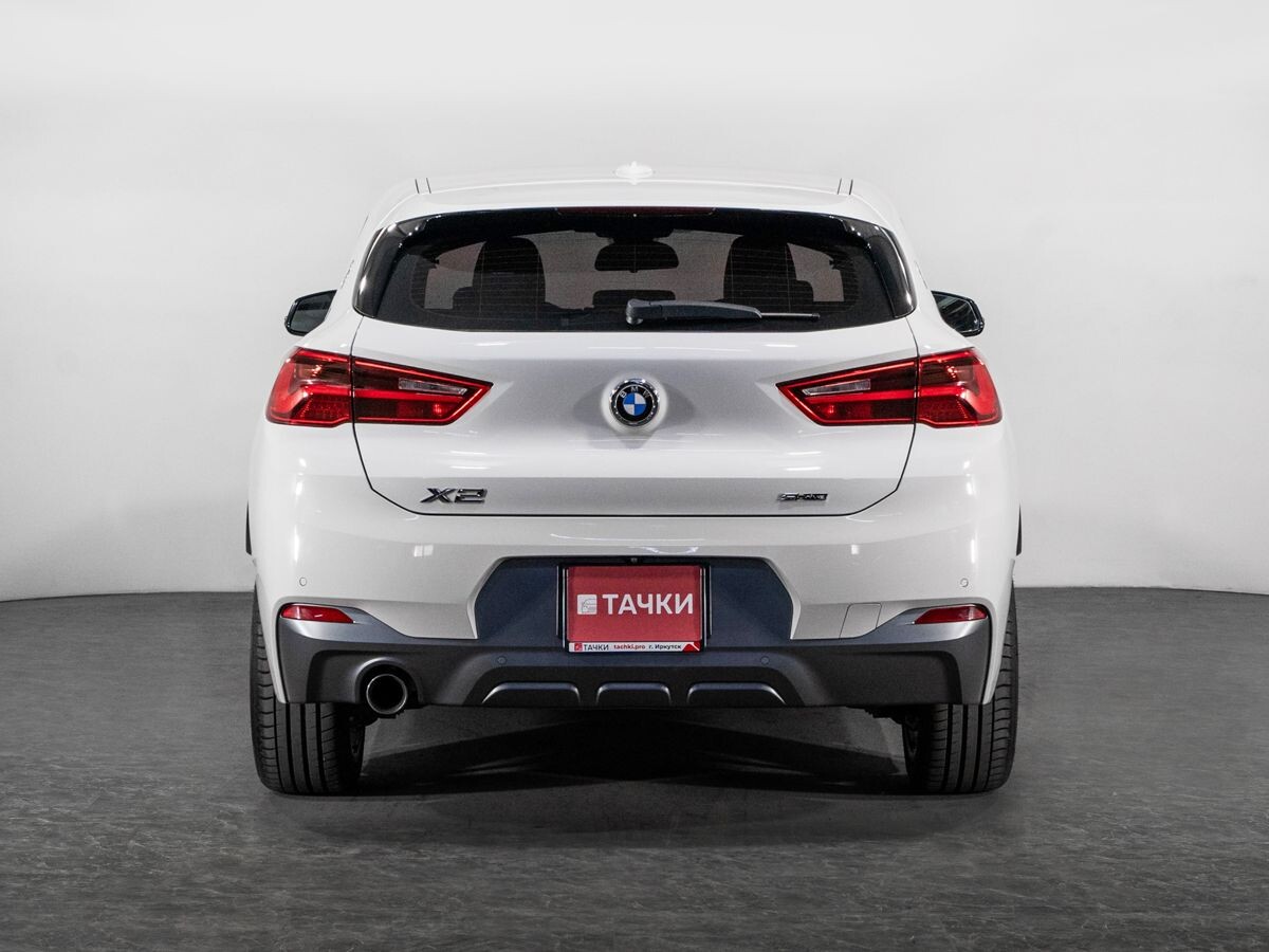 BMW X2 2018 - фото автомобиля