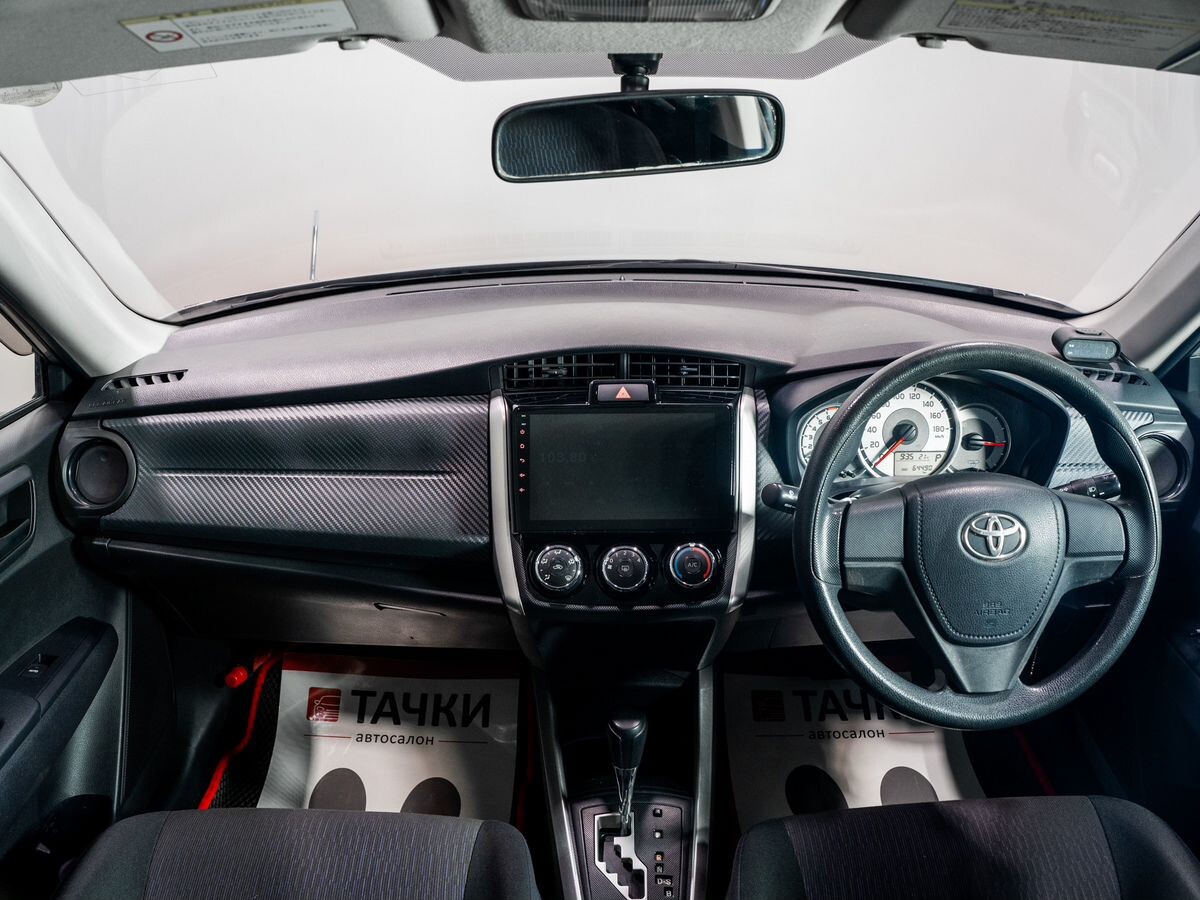 Toyota Corolla Fielder 2012 - фото автомобиля