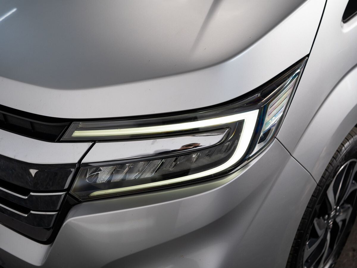 Honda Stepwgn 2018 - фото автомобиля