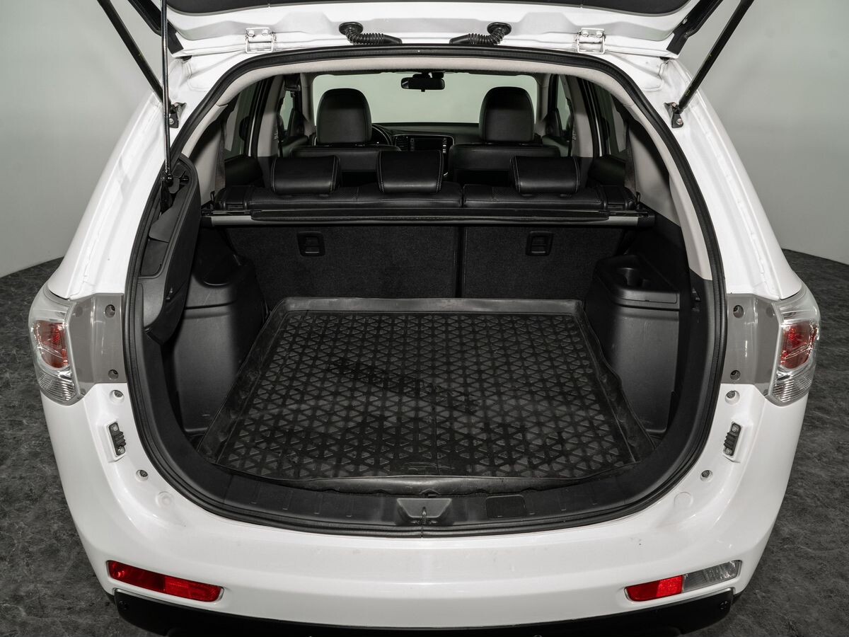 Mitsubishi Outlander 2013 - фото автомобиля