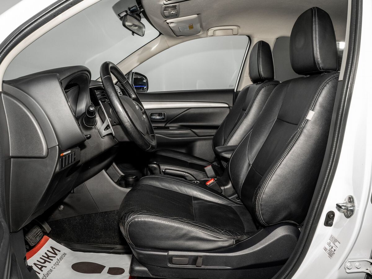 Mitsubishi Outlander 2013 - фото автомобиля