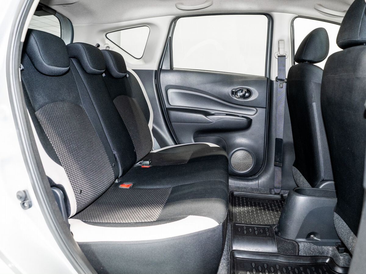 Nissan Note 2017 - фото автомобиля