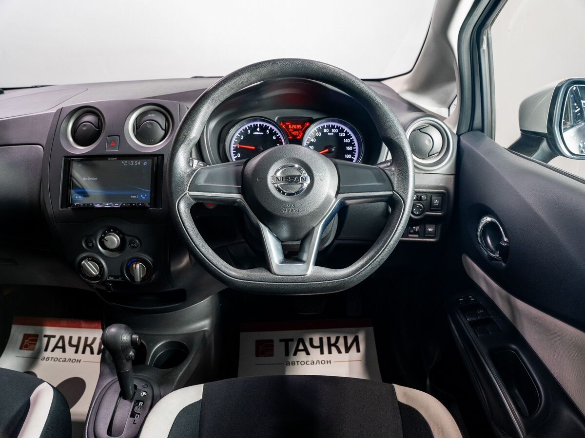 Nissan Note 2017 - фото автомобиля