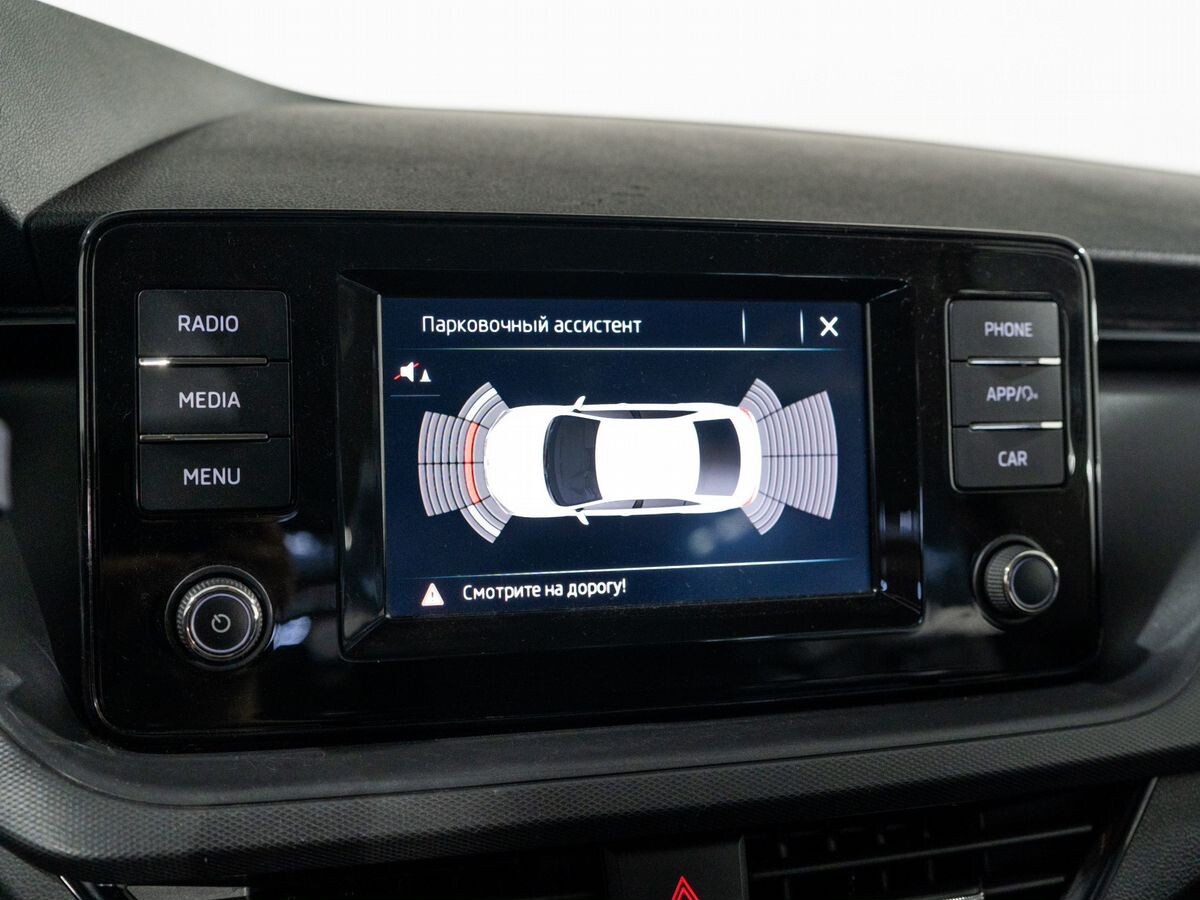 Skoda Rapid 2021 - фото автомобиля