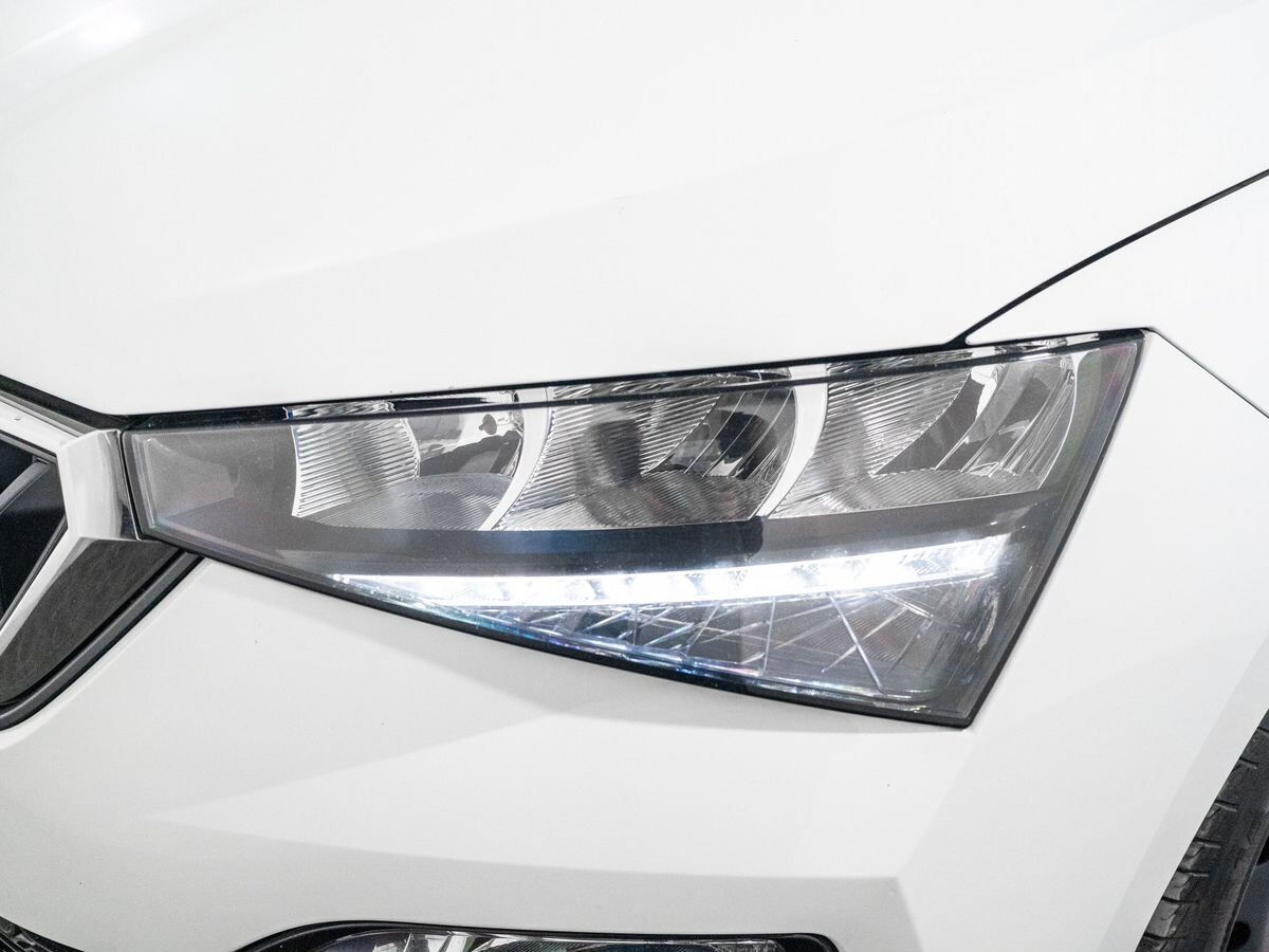 Skoda Rapid 2021 - фото автомобиля
