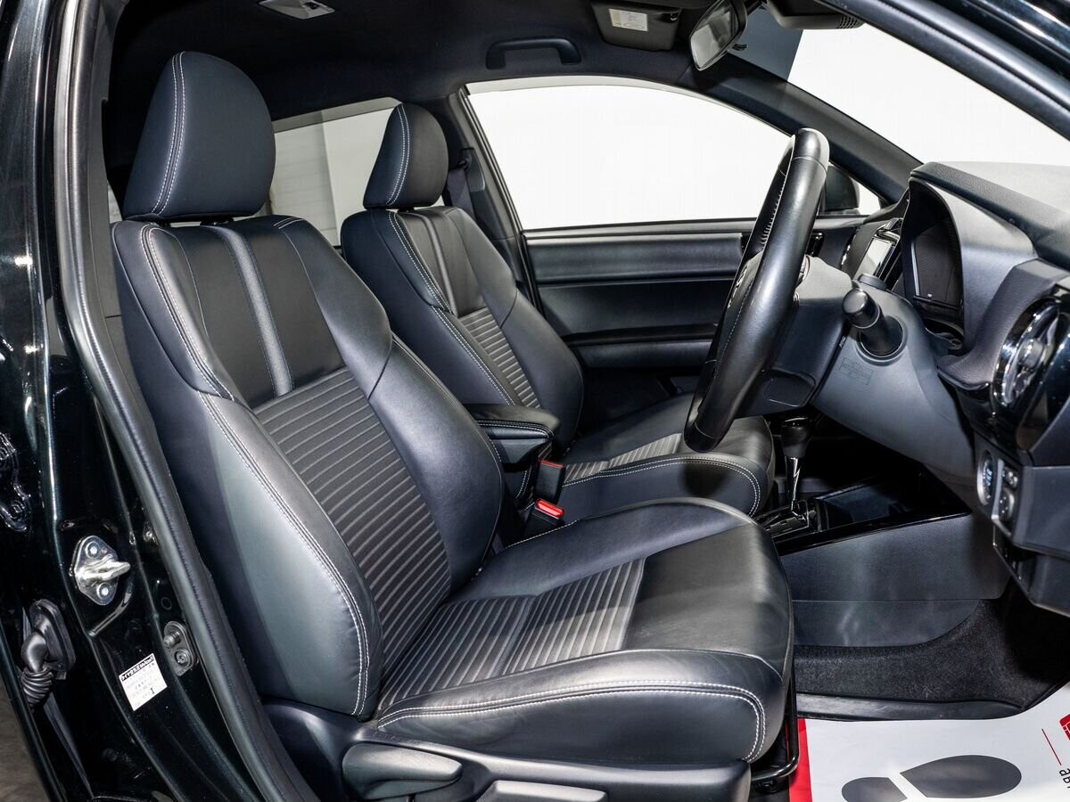 Toyota Corolla Fielder 2019 - фото автомобиля