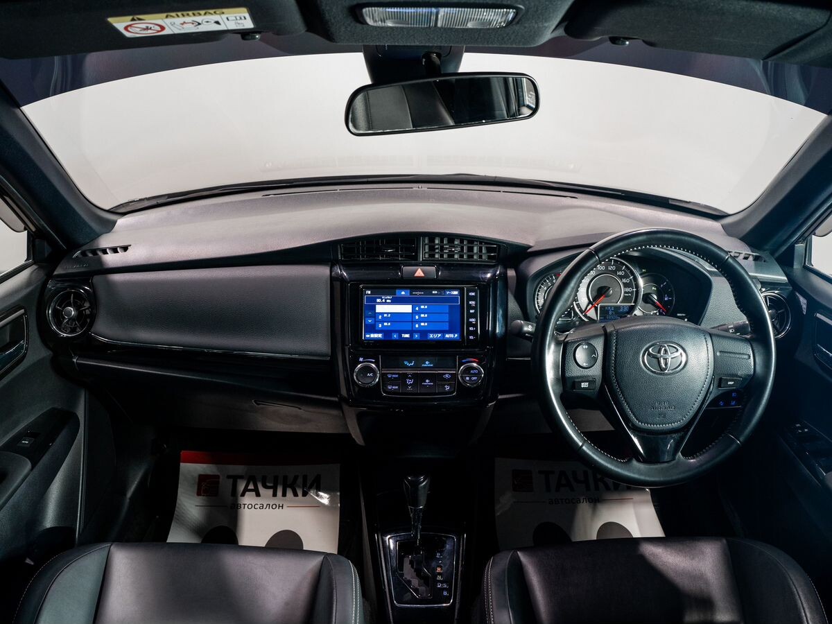 Toyota Corolla Fielder 2019 - фото автомобиля