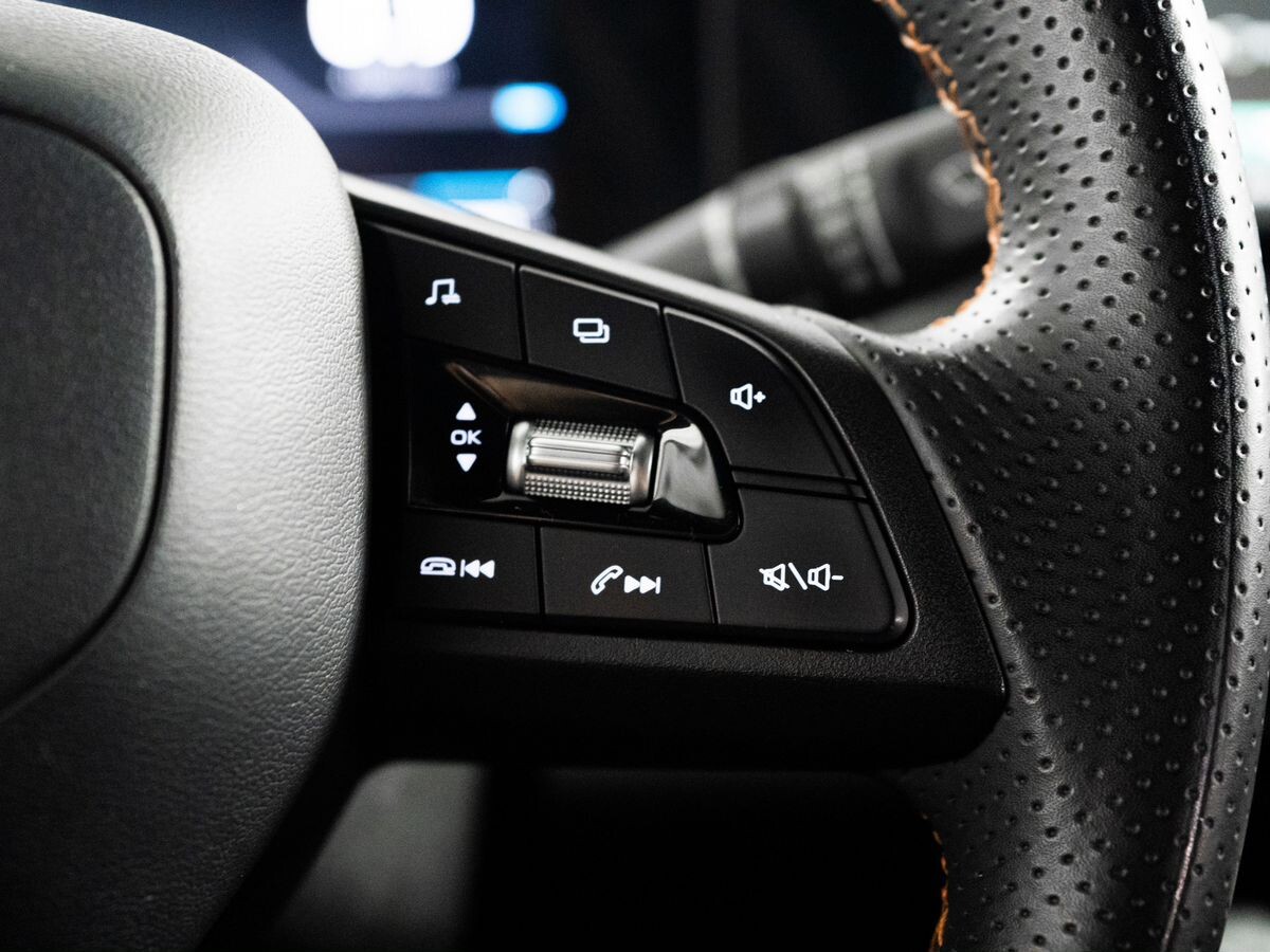 Changan UNI-T 2022 - фото автомобиля