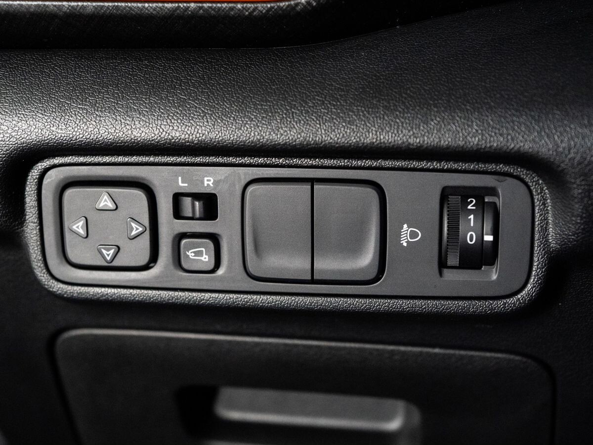 Changan UNI-T 2022 - фото автомобиля