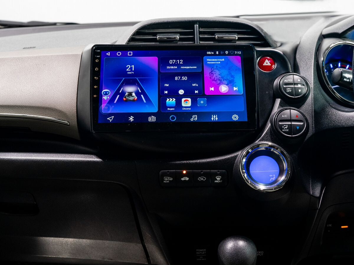 Honda Fit Shuttle 2012 - фото автомобиля