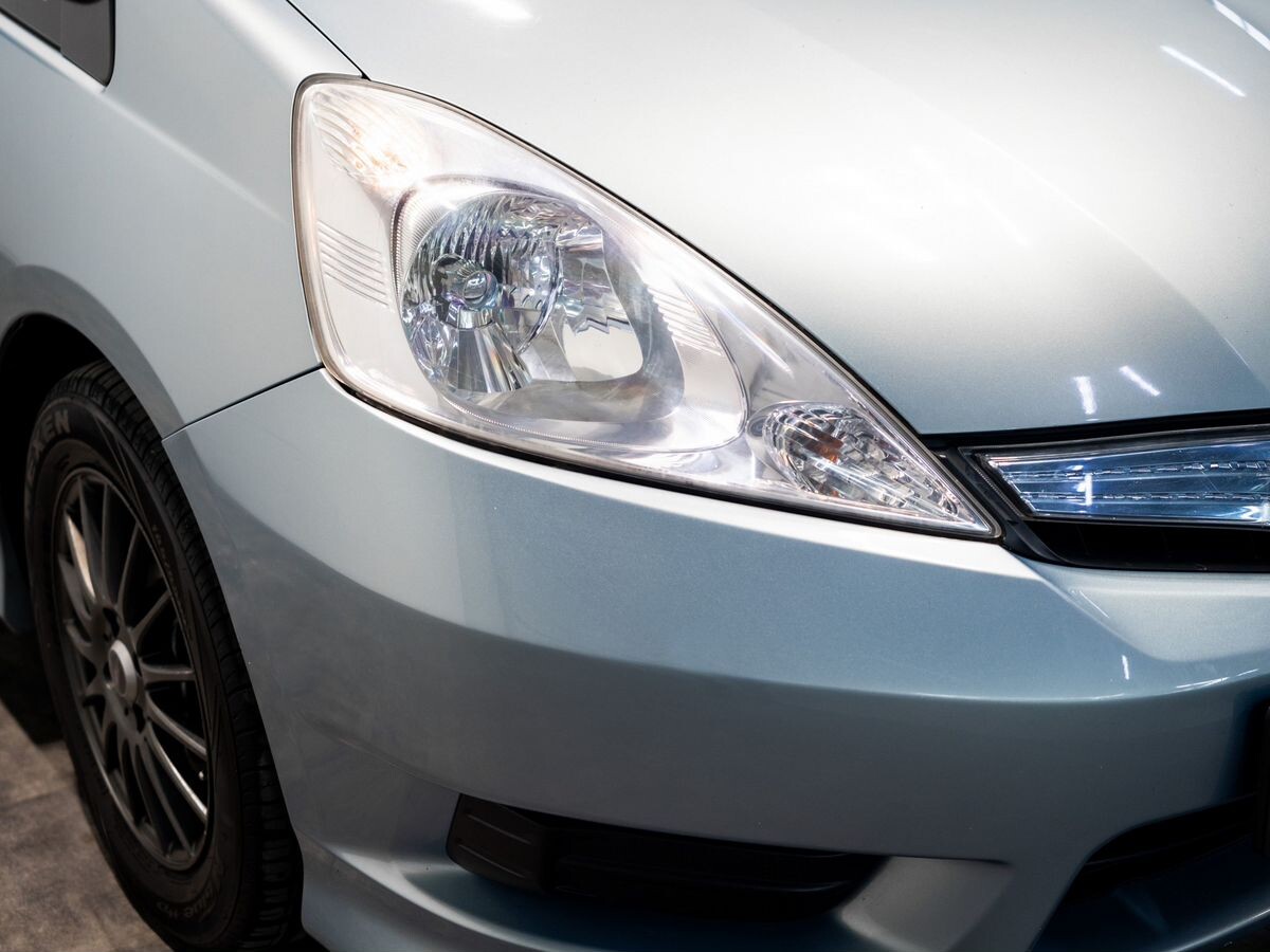Honda Fit Shuttle 2012 - фото автомобиля