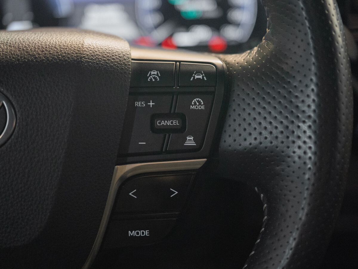Toyota Camry 2024 - фото автомобиля