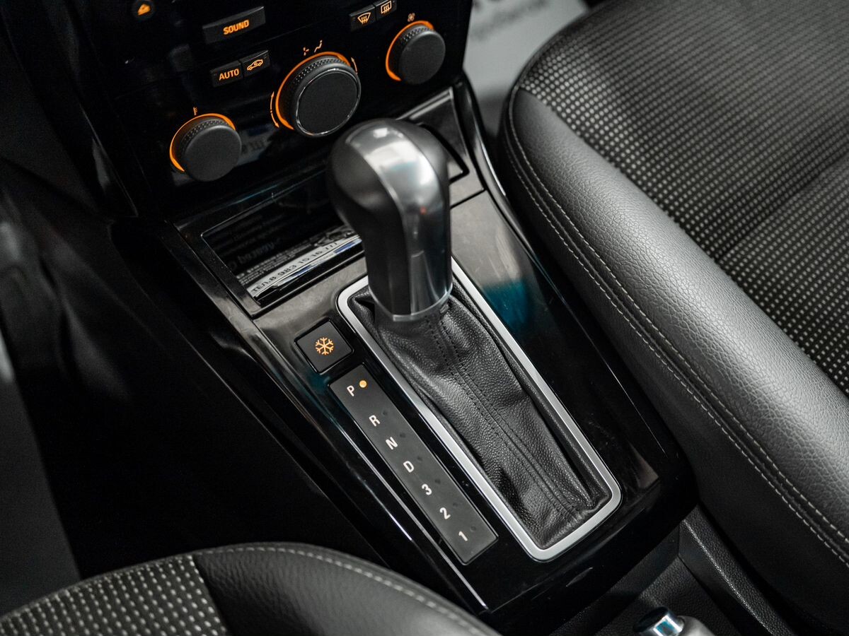 Opel Astra 2013 - фото автомобиля