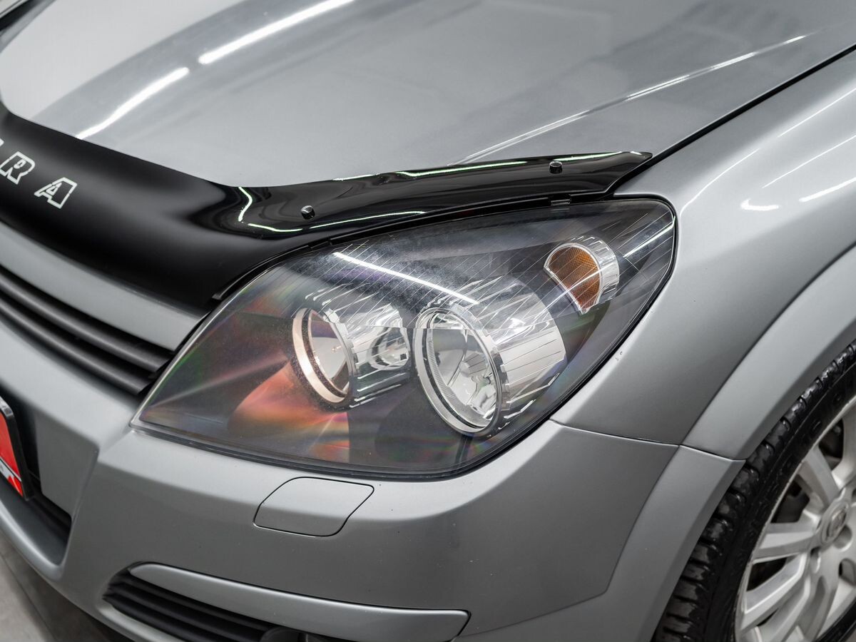 Opel Astra 2013 - фото автомобиля