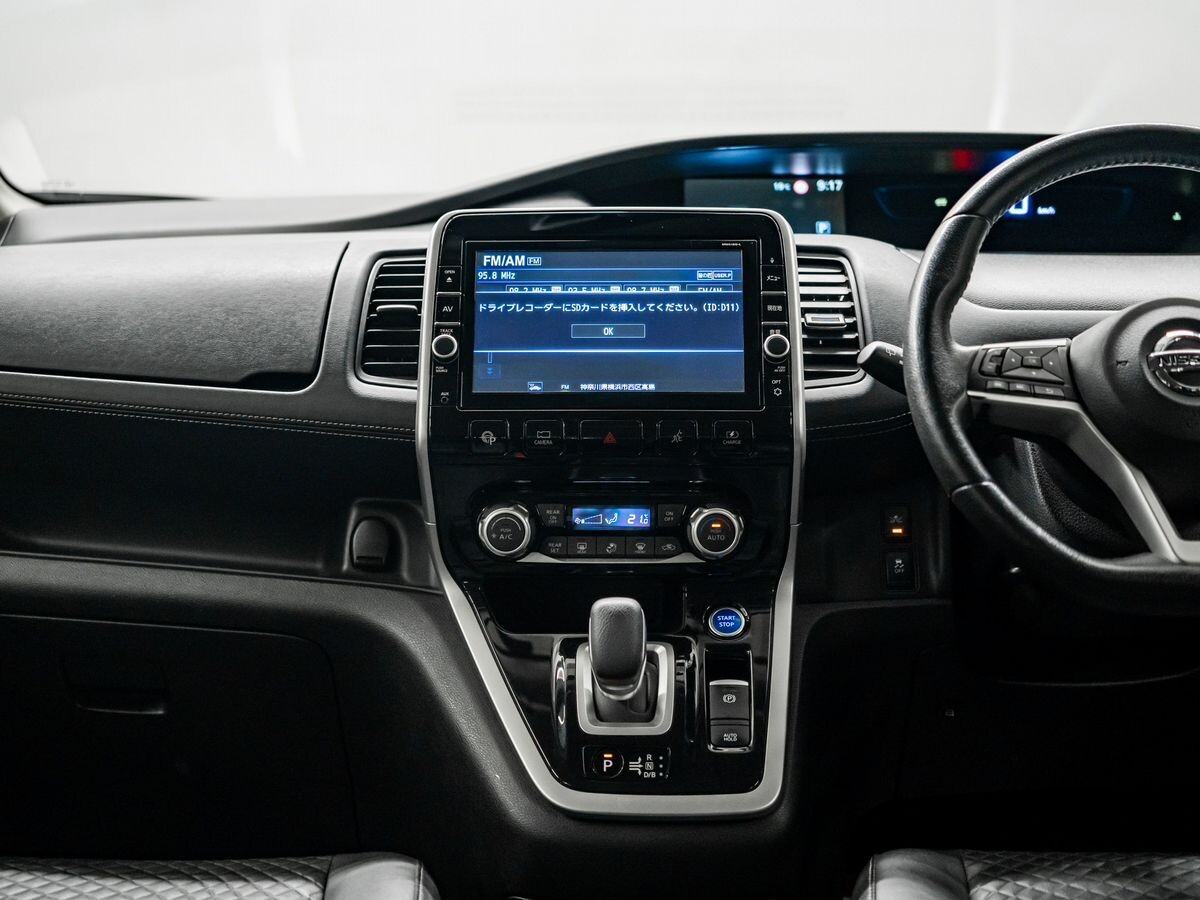 Nissan Serena 2019 - фото автомобиля
