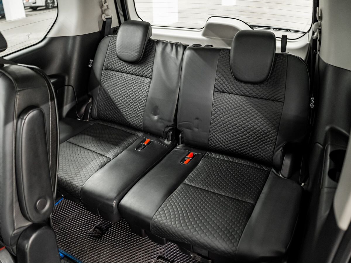 Nissan Serena 2019 - фото автомобиля