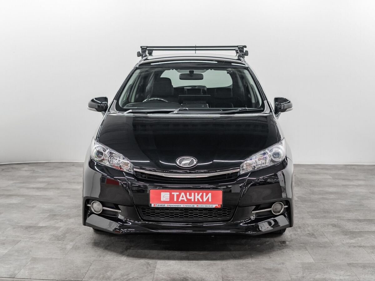 Toyota Wish 2013 - фото автомобиля