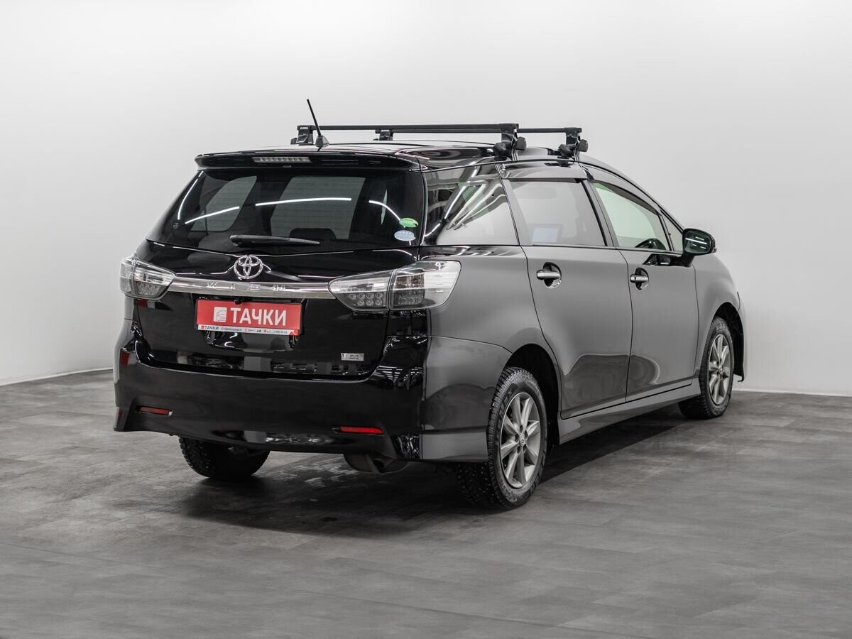 Toyota Wish 2013 - фото автомобиля
