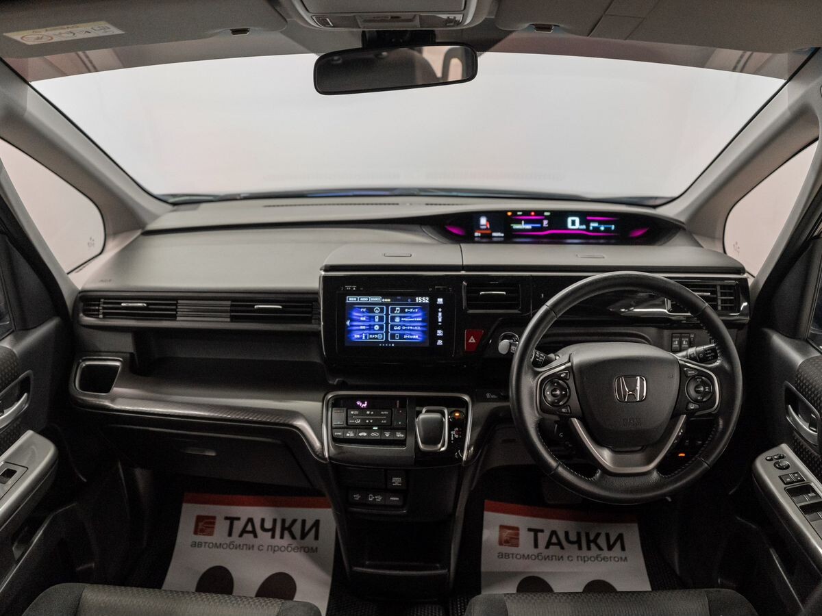 Honda Stepwgn 2017 - фото автомобиля