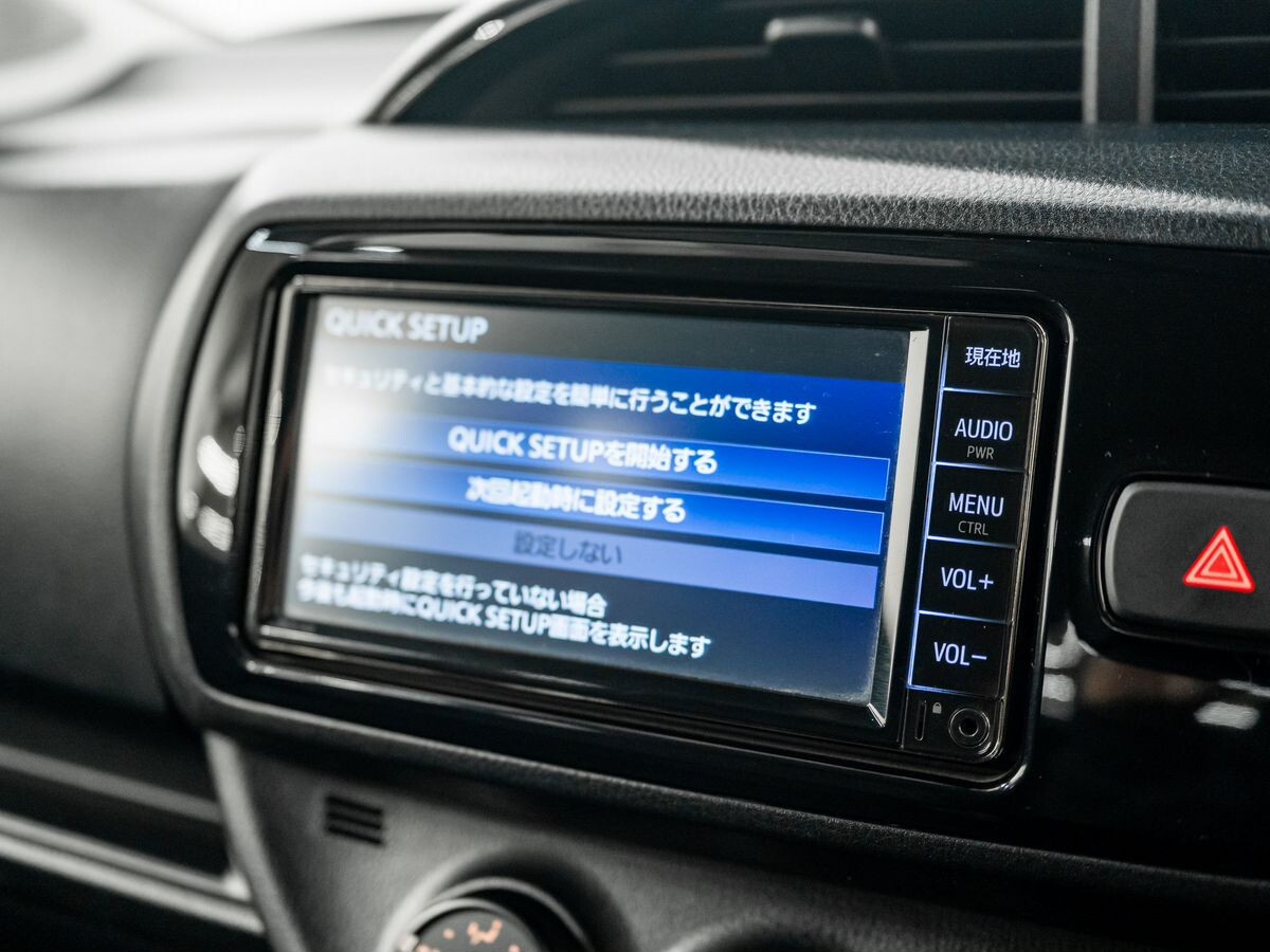 Toyota Vitz 2019 - фото автомобиля