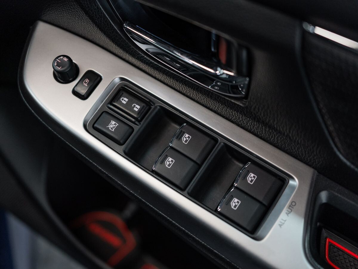 Subaru Levorg 2014 - фото автомобиля