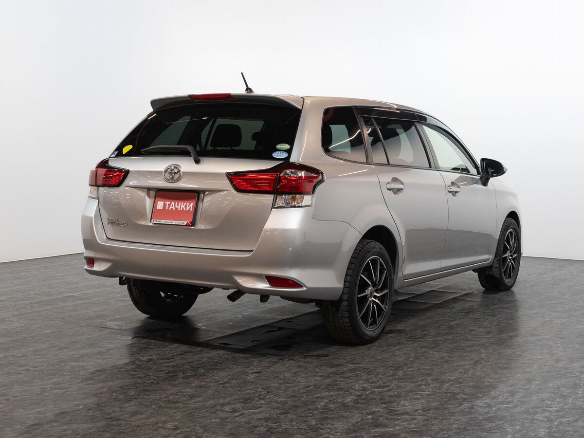 Toyota Corolla Fielder 2016 - фото автомобиля