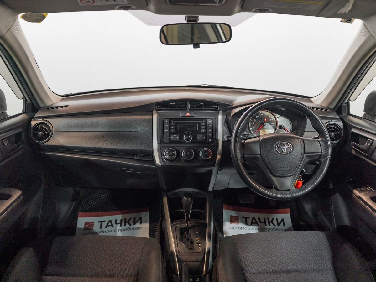 Toyota Corolla Fielder 2016 - фото автомобиля