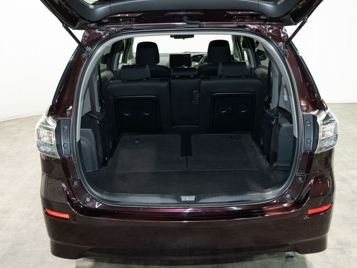 Toyota Wish 2014 - фото автомобиля