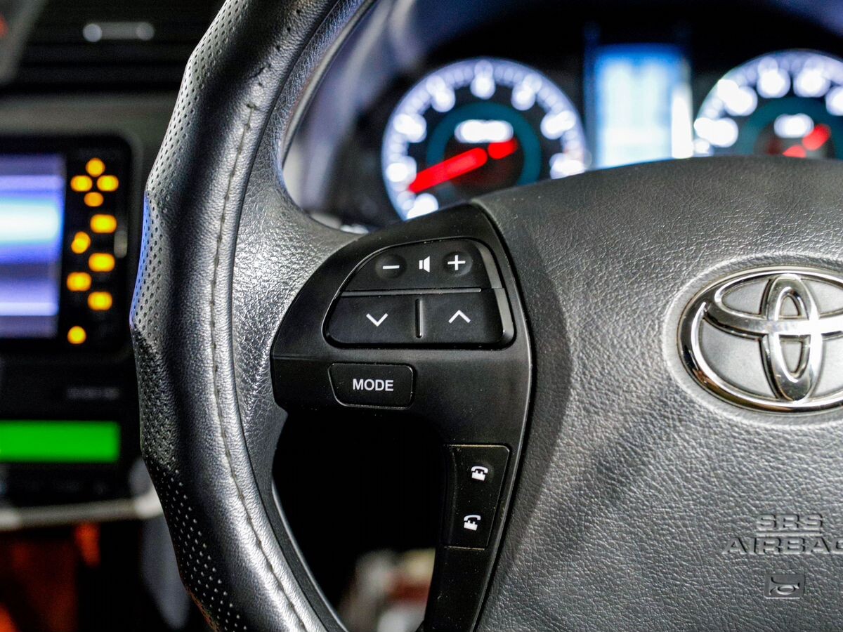 Toyota Premio 2011 - фото автомобиля