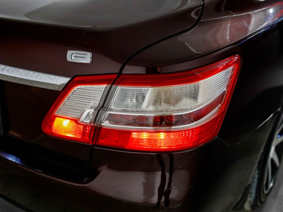 Toyota Premio 2011 - фото автомобиля