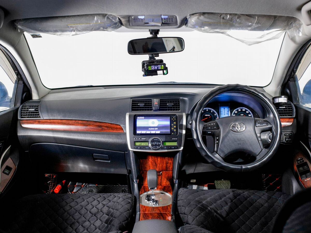 Toyota Premio 2011 - фото автомобиля