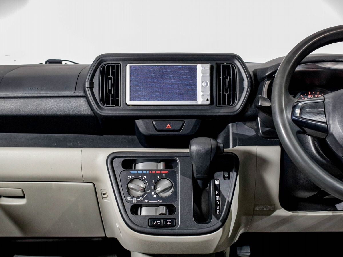 Toyota Passo 2016 - фото автомобиля