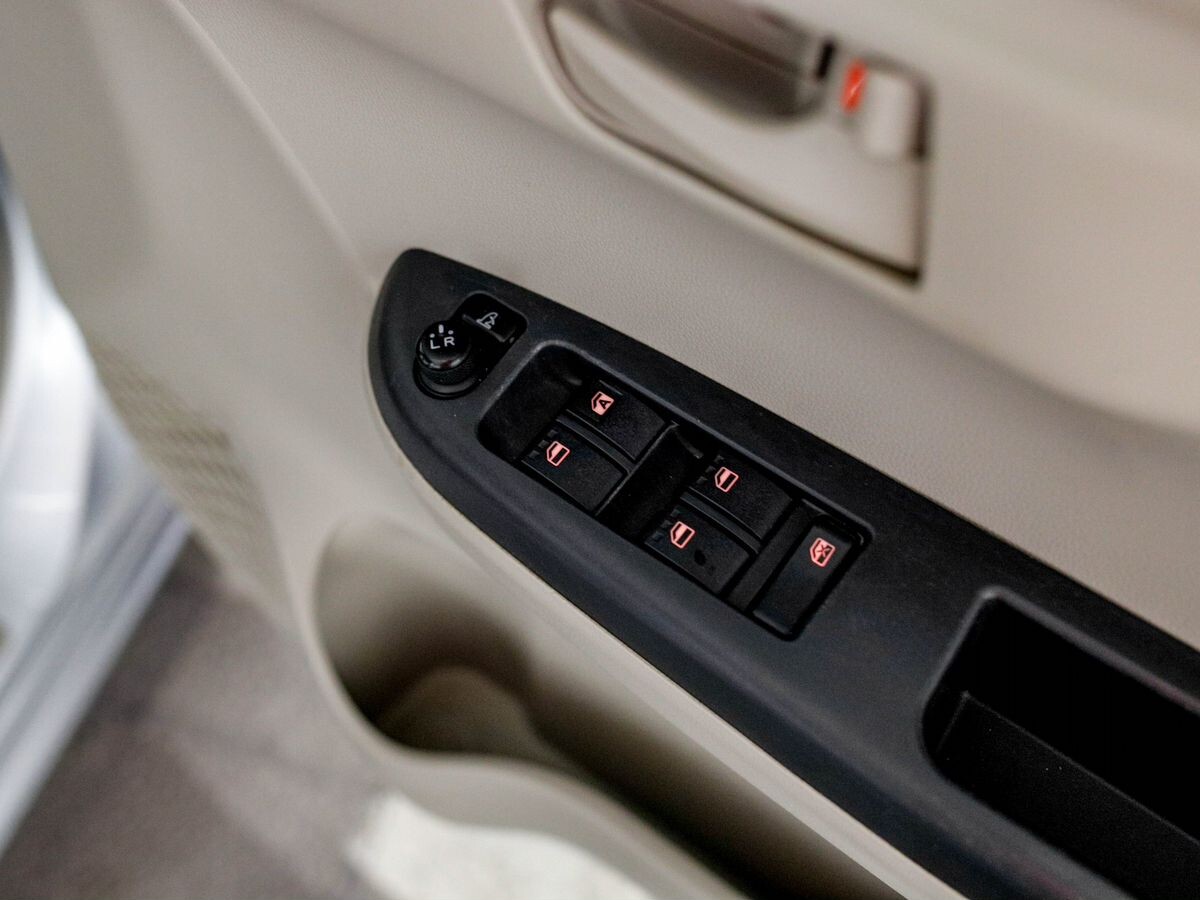 Toyota Passo 2016 - фото автомобиля