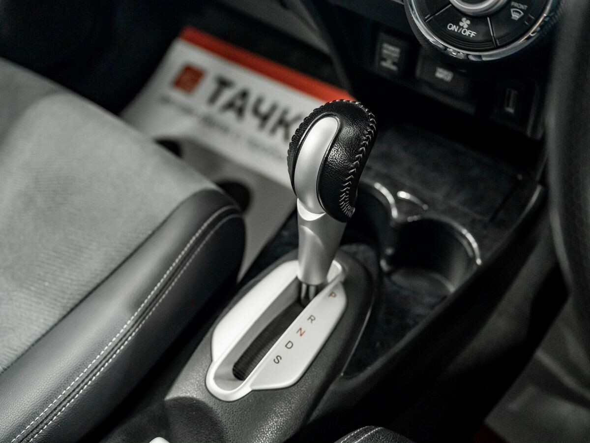 Honda Insight 2012 - фото автомобиля