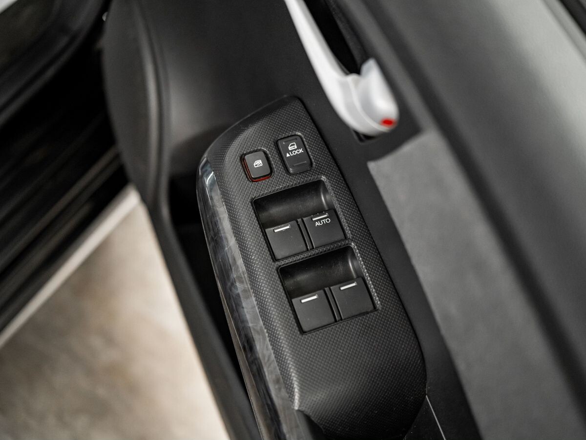Honda Insight 2012 - фото автомобиля