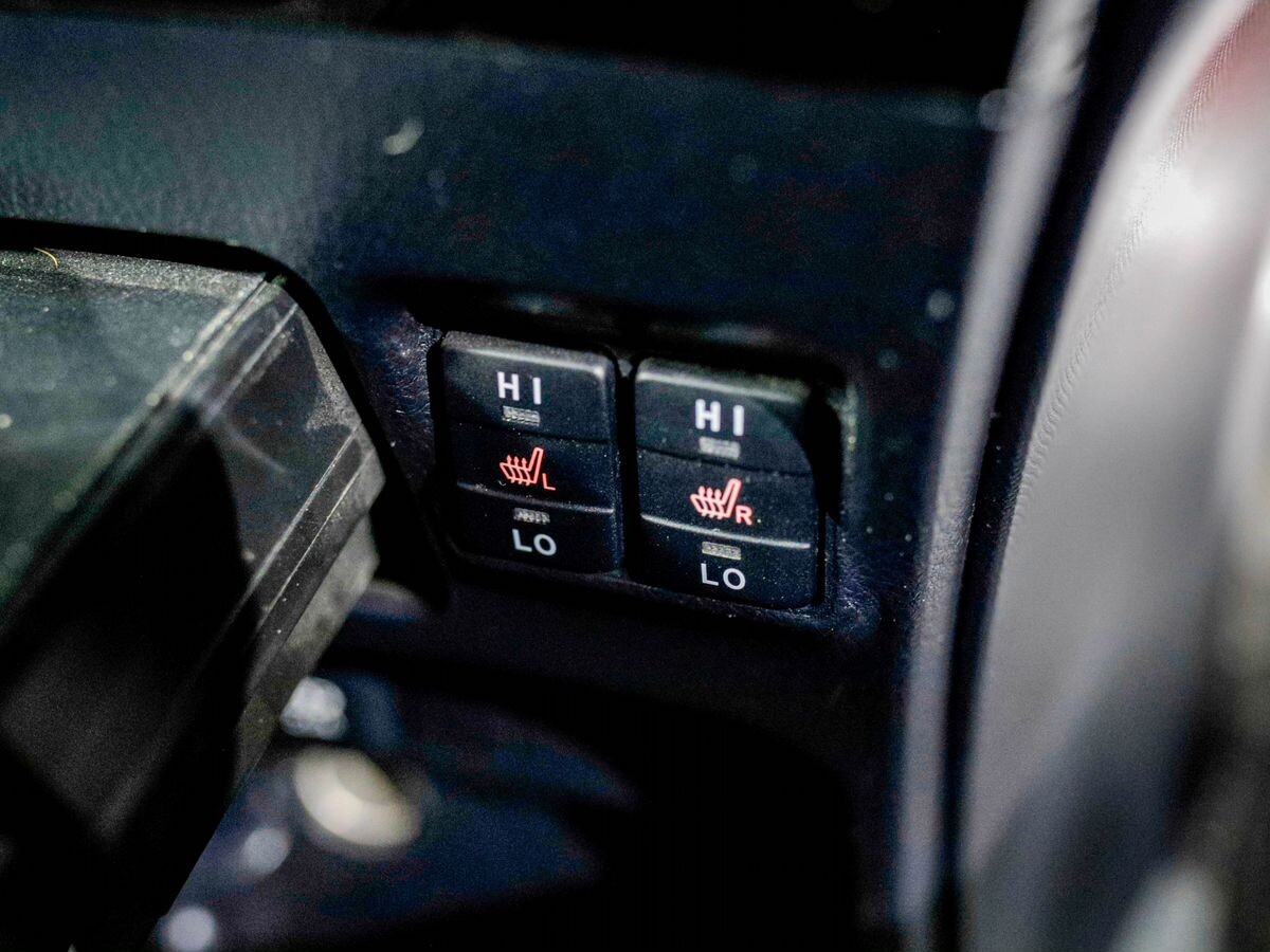 Toyota Voxy 2018 - фото автомобиля