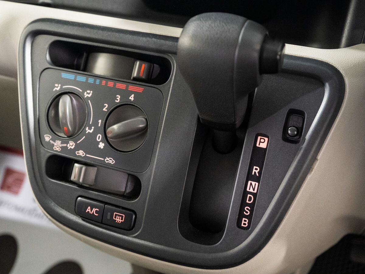 Toyota Passo 2016 - фото автомобиля