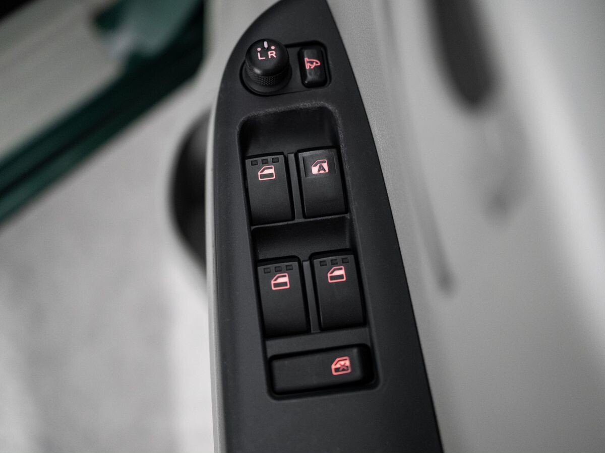 Toyota Passo 2016 - фото автомобиля