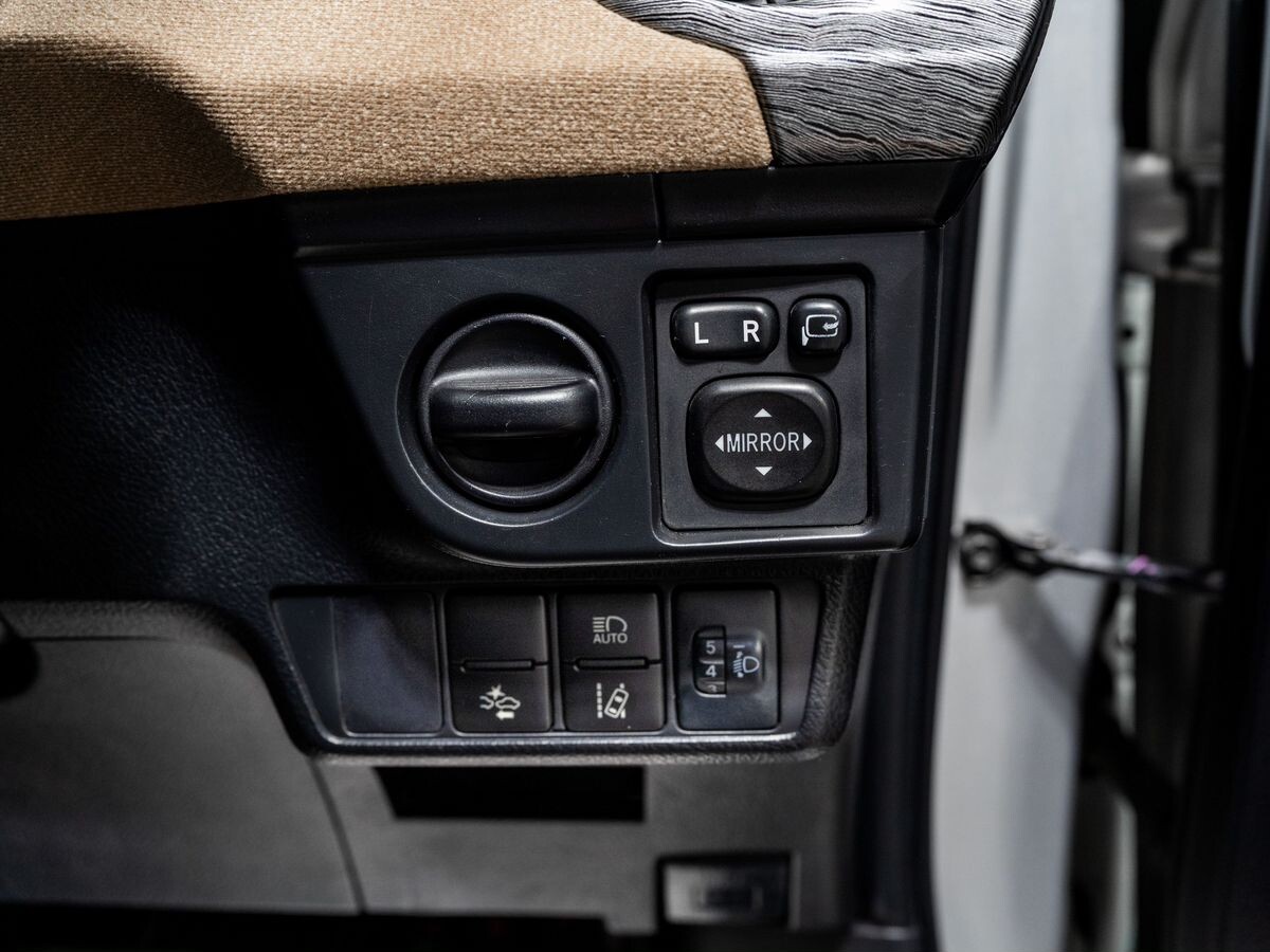 Toyota Corolla Fielder 2015 - фото автомобиля