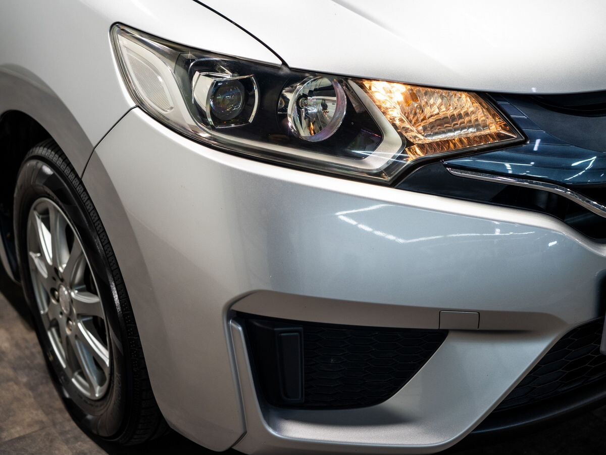 Honda Fit 2013 - фото автомобиля