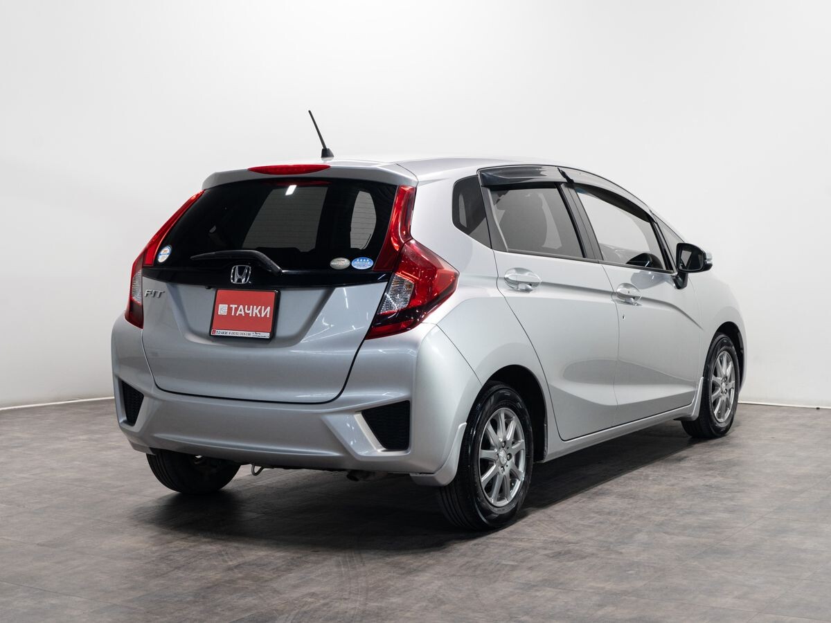 Honda Fit 2013 - фото автомобиля