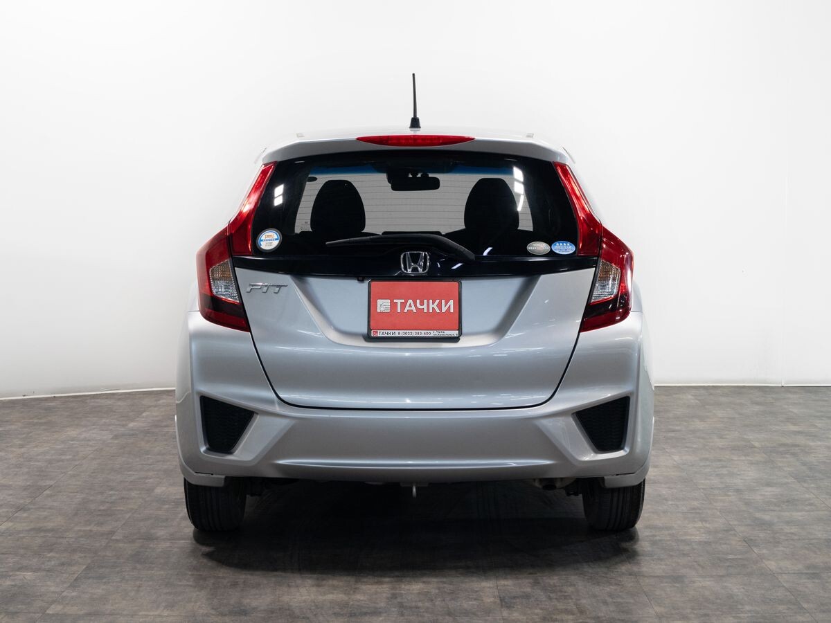 Honda Fit 2013 - фото автомобиля