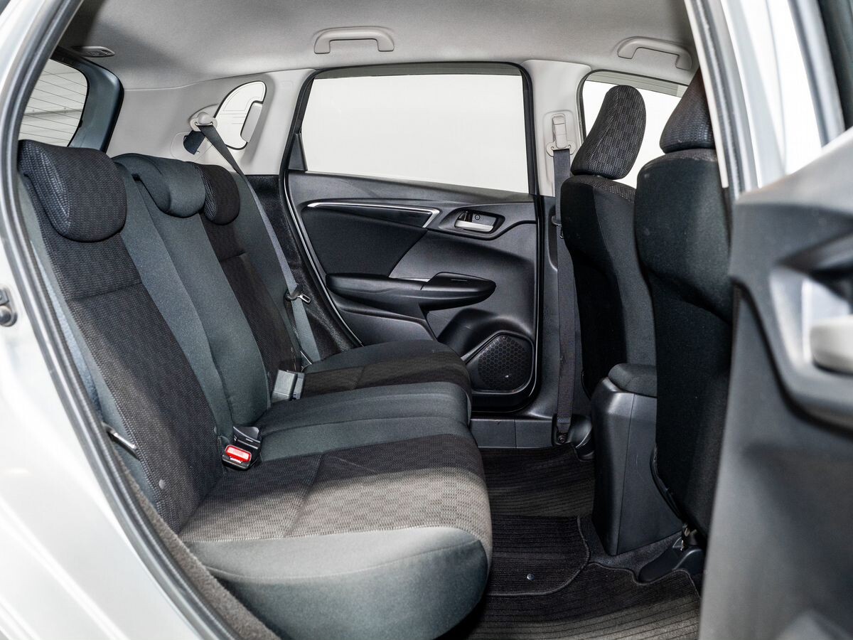 Honda Fit 2013 - фото автомобиля