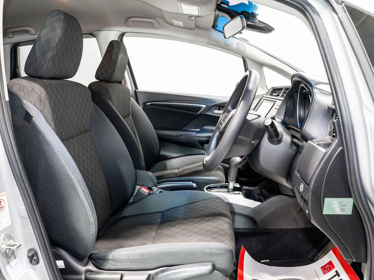 Honda Fit 2013 - фото автомобиля