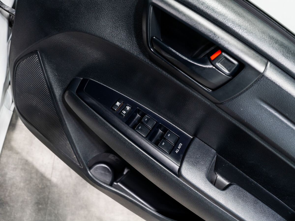 Toyota Corolla Axio 2016 - фото автомобиля