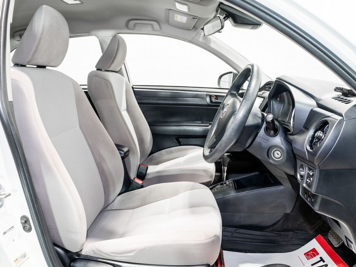 Toyota Corolla Axio 2016 - фото автомобиля