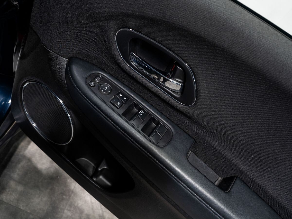 Honda Vezel 2021 - фото автомобиля