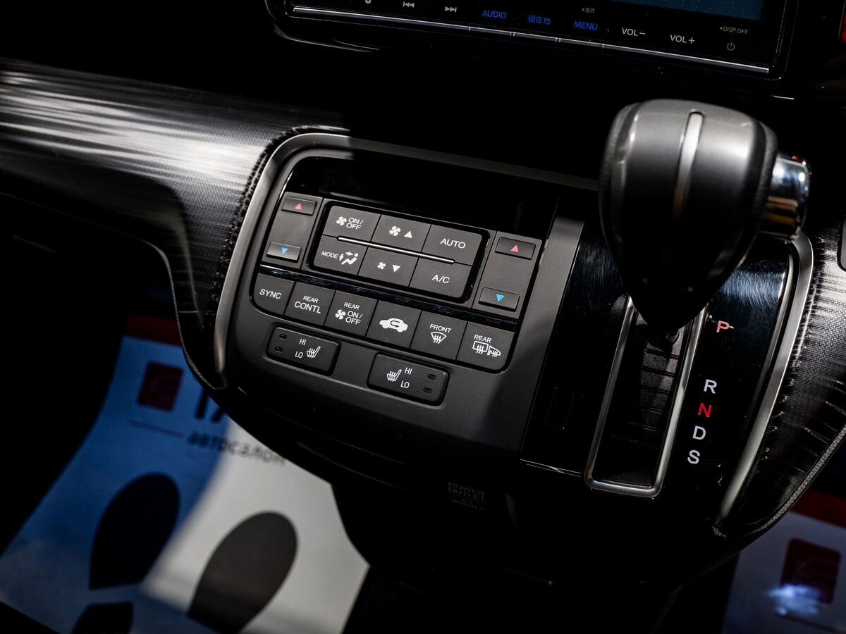 Honda Stepwgn 2017 - фото автомобиля
