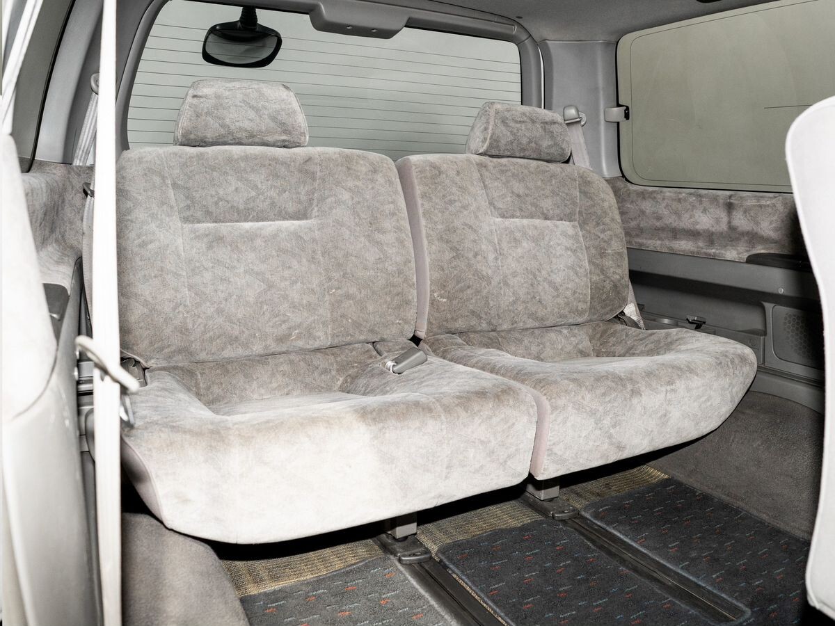 Nissan Elgrand 1997 - фото автомобиля