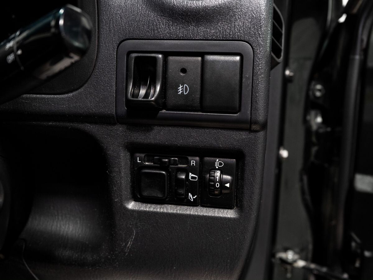 Suzuki Jimny 2016 - фото автомобиля